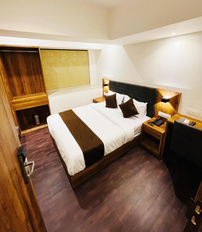 Hotel Hilton Suites Mumbai Exterior foto